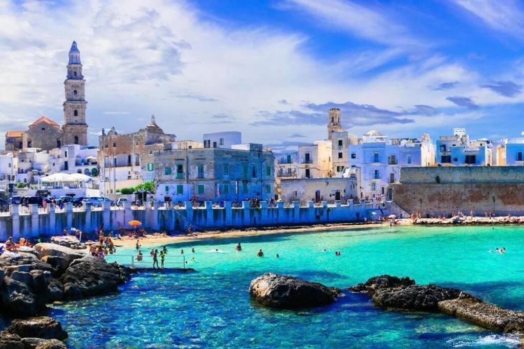 Torre Dalu' - A Due Passi Dalla Spiaggia Di Porta Vecchia, Con Terrazzo Privato E Netflix Monopoli Luaran gambar